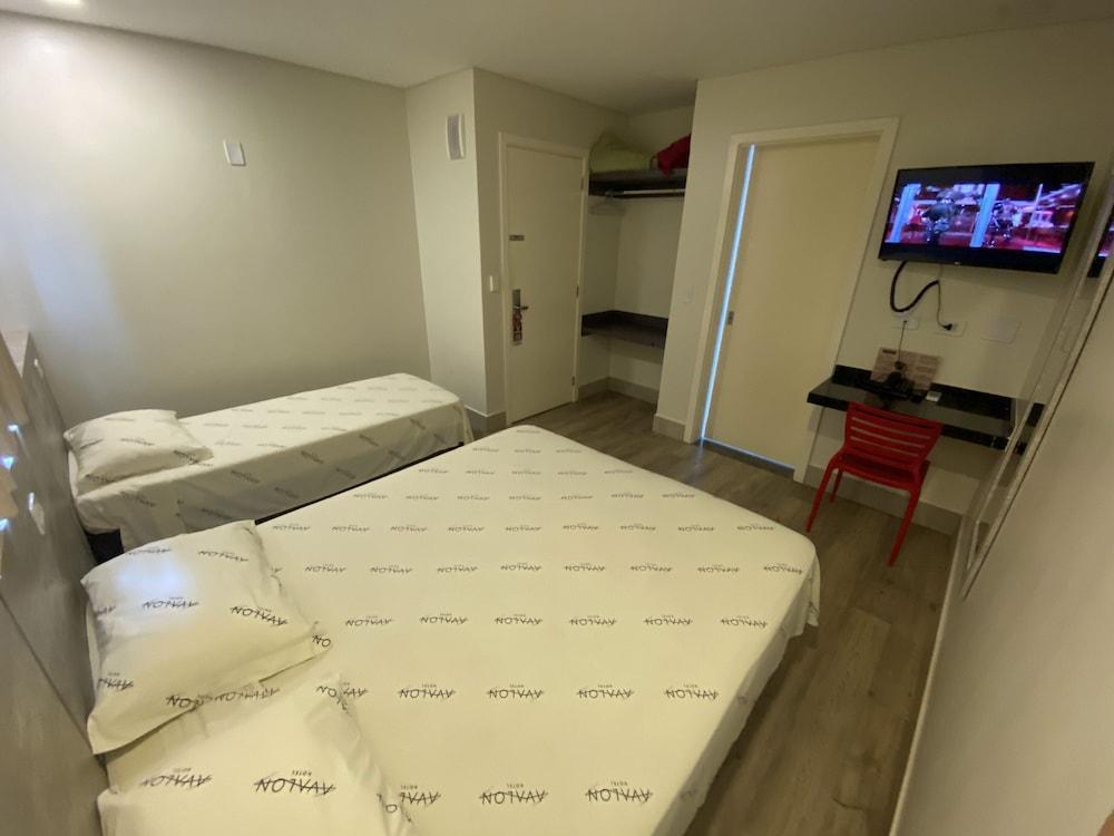 Hotel Avalon Maringa Economico Luaran gambar