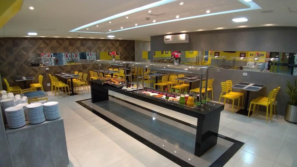 Hotel Avalon Maringa Economico Luaran gambar
