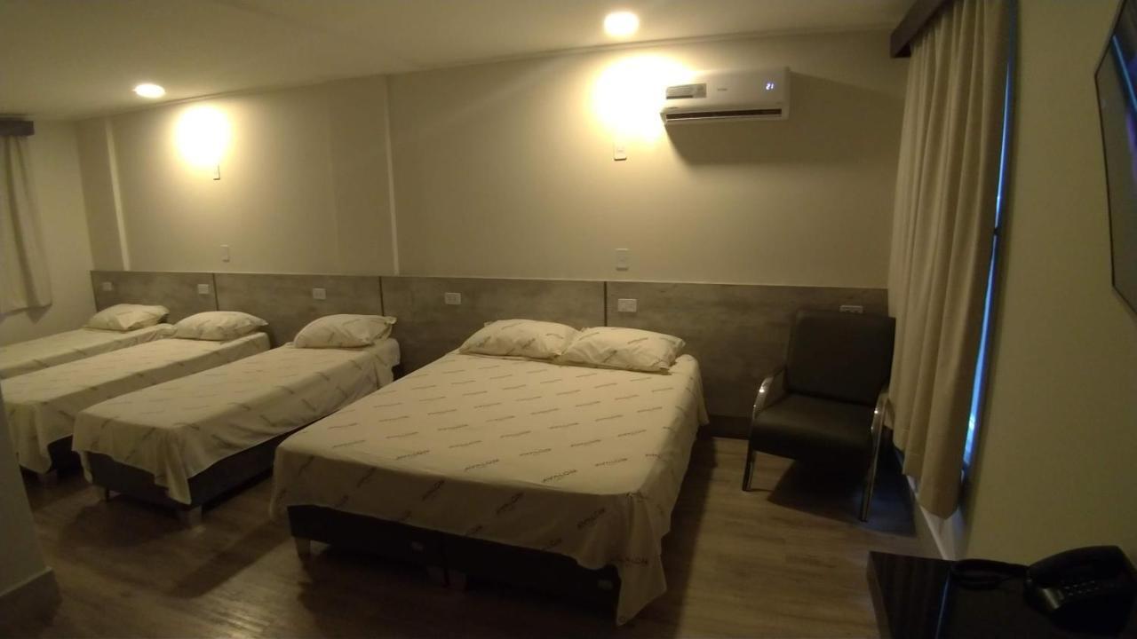 Hotel Avalon Maringa Economico Luaran gambar